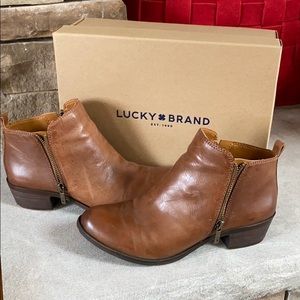 Women’s size 8.5 Lucky Brand Toffee Basel Bootie